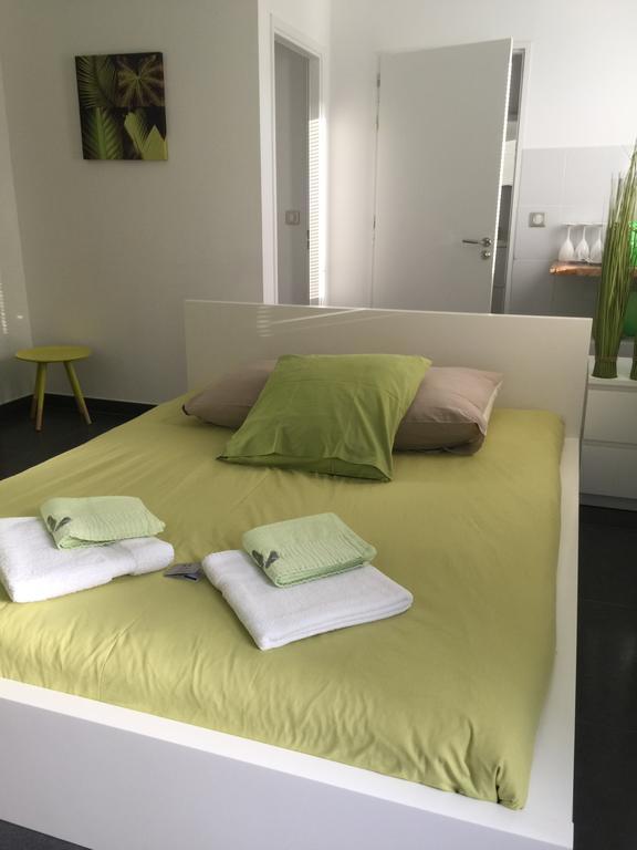 Villa Louancelie B&B Кавалере-сюр-Мер Екстериор снимка