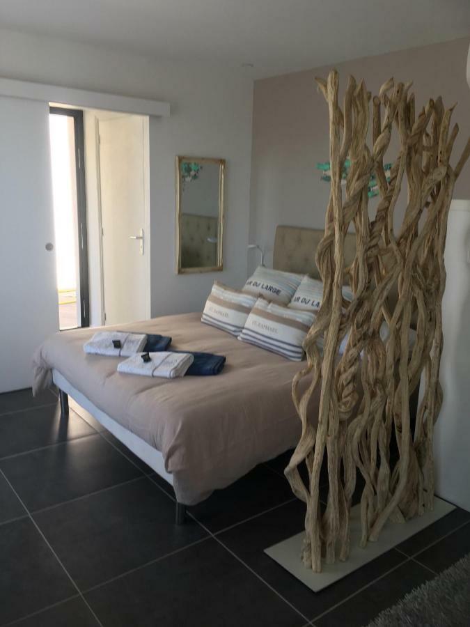 Villa Louancelie B&B Кавалере-сюр-Мер Екстериор снимка